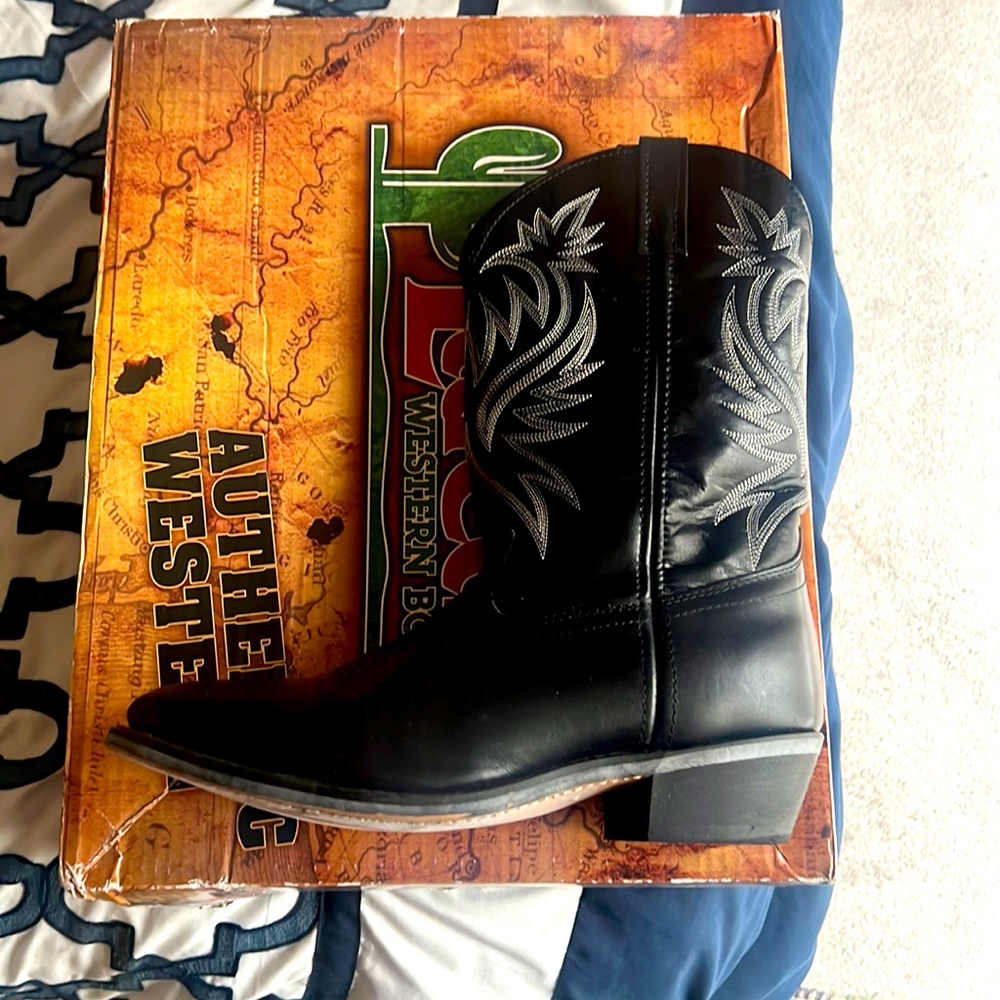 Mens boots